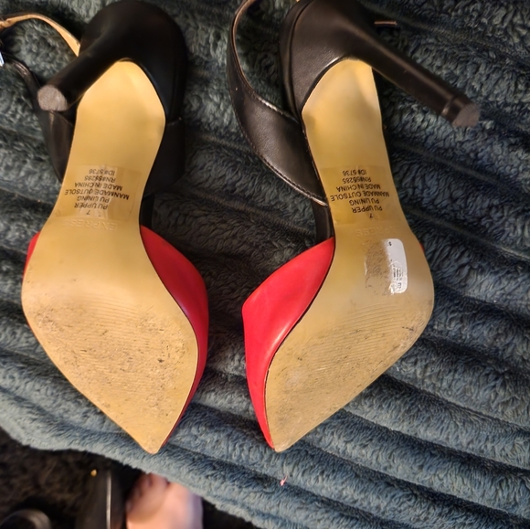 Express Heels - Picture 3 of 3